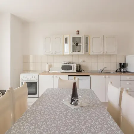 With Parking Space Biograd Na Moru, Biograd - 12796 דירה *