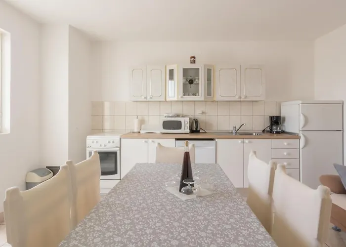 With Parking Space Biograd Na Moru, Biograd - 12796 Apartman *